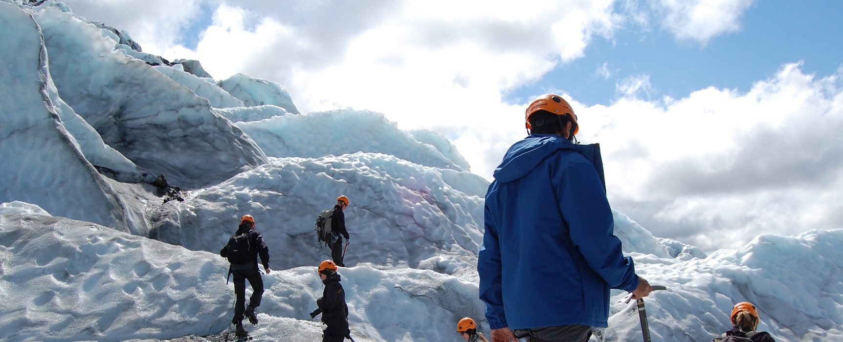 TAILORED GROUPS & LUXURY VACATIONS